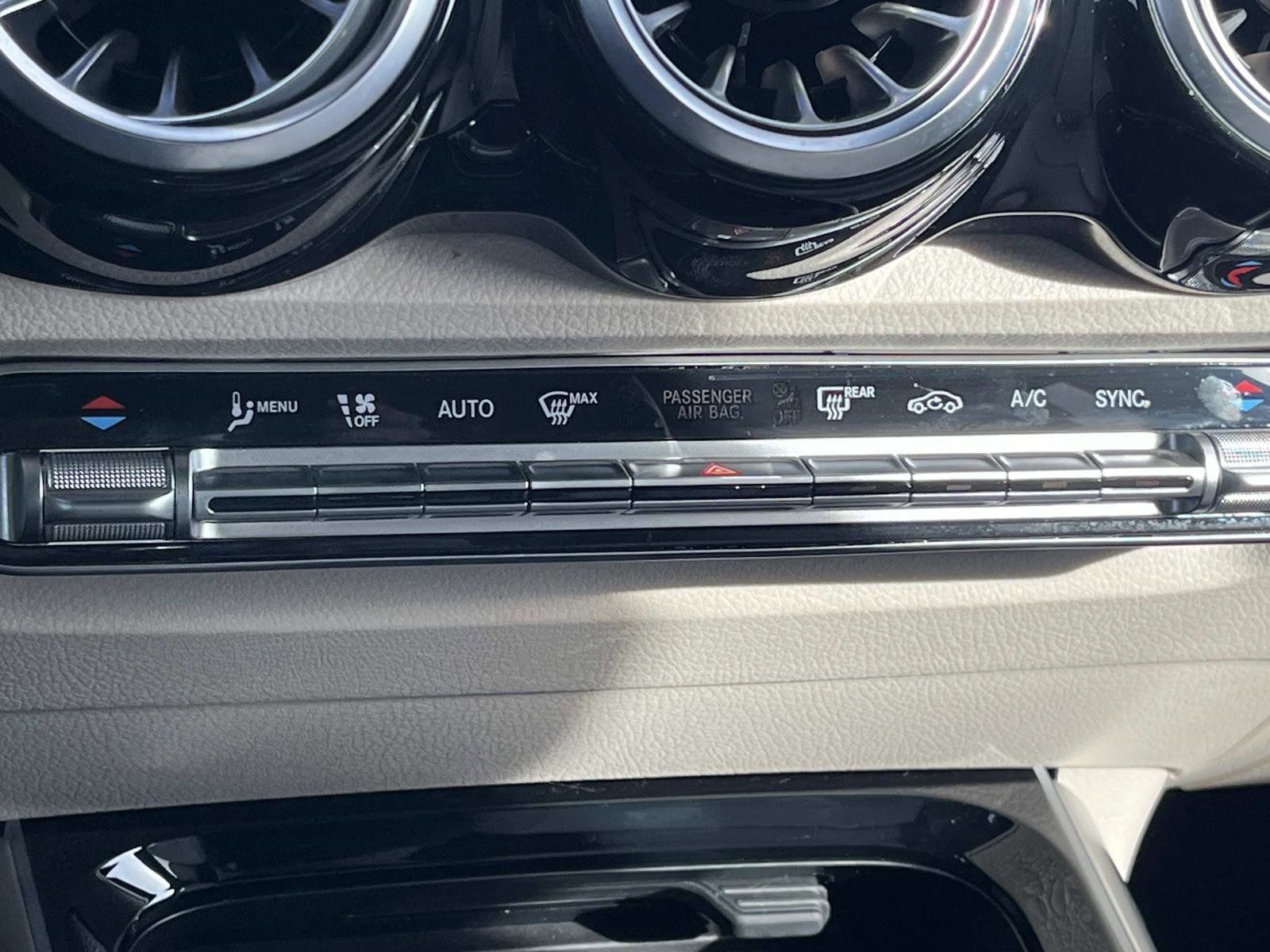 Certified 2025 Mercedes-Benz GLB 250 image 29