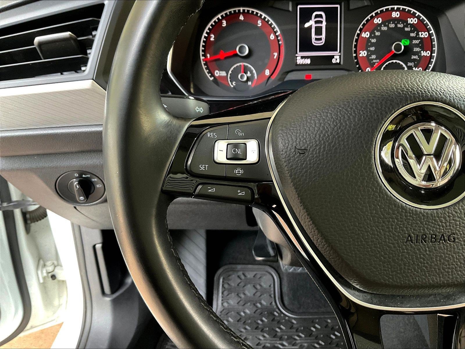 Used 2019 Volkswagen Jetta SE w/ Cold Weather Package FWD image 11