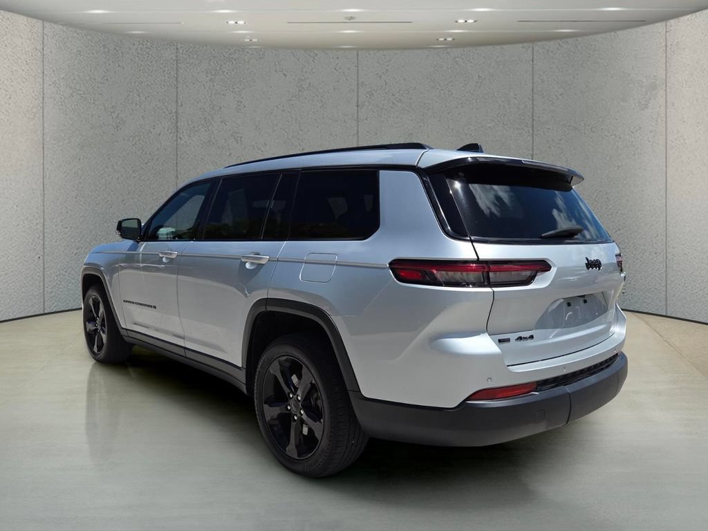 Used 2021 Jeep Grand Cherokee L Laredo AWD/4WD image 7