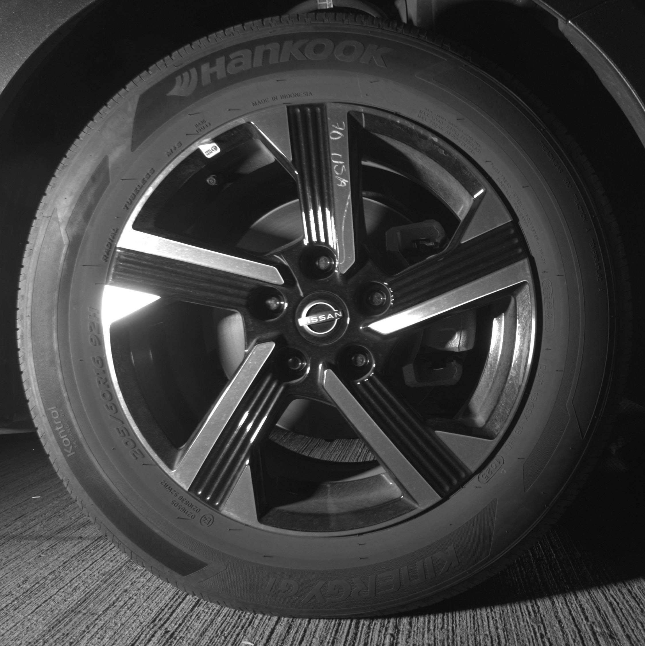 Used 2025 Nissan Sentra SV image 13