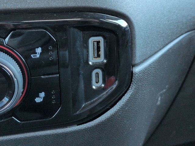 Used 2025 Chevrolet Silverado 1500 LT image 22