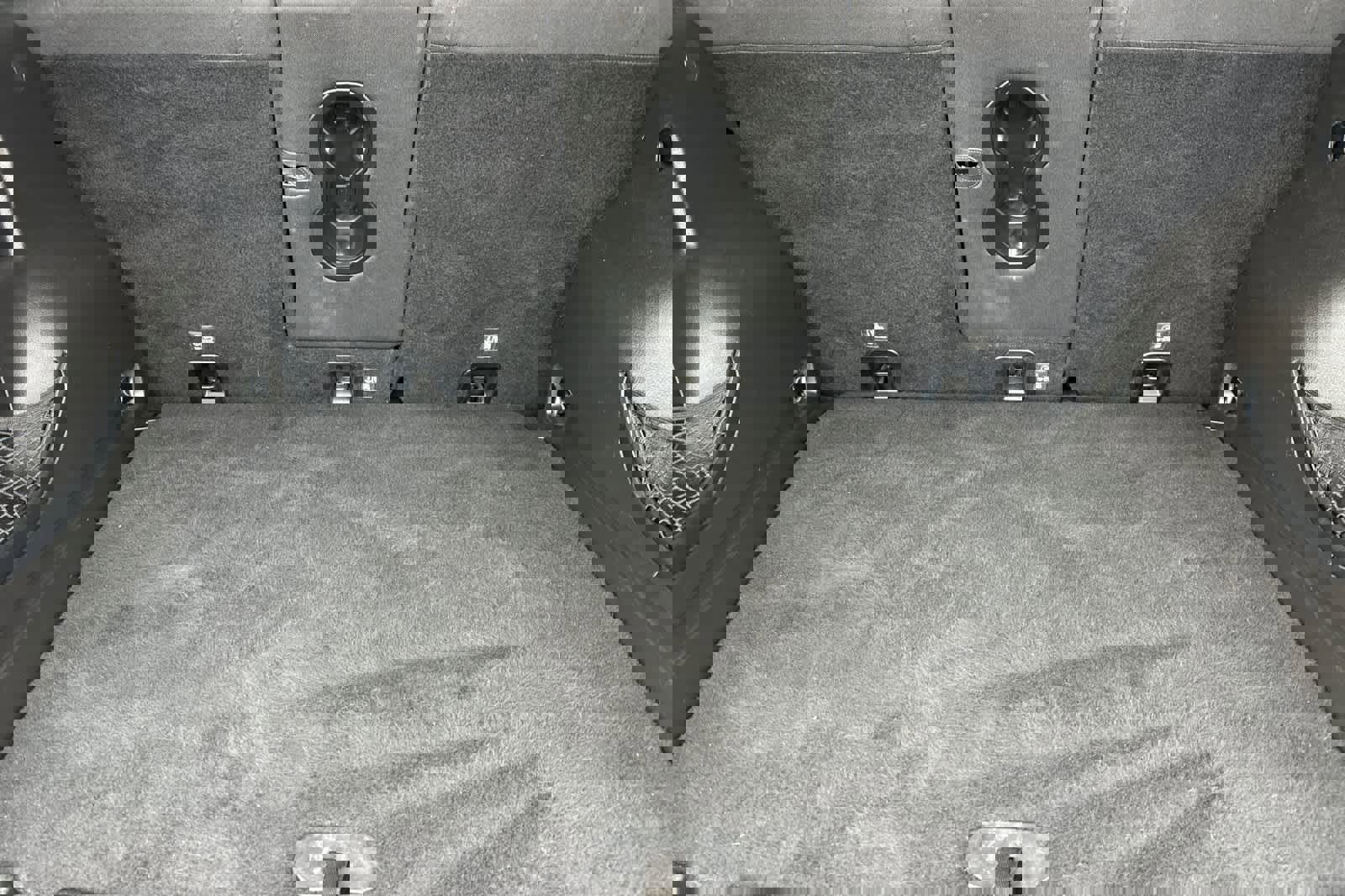 Used 2018 Jeep Renegade Latitude w/ Popular Equipment Group image 15