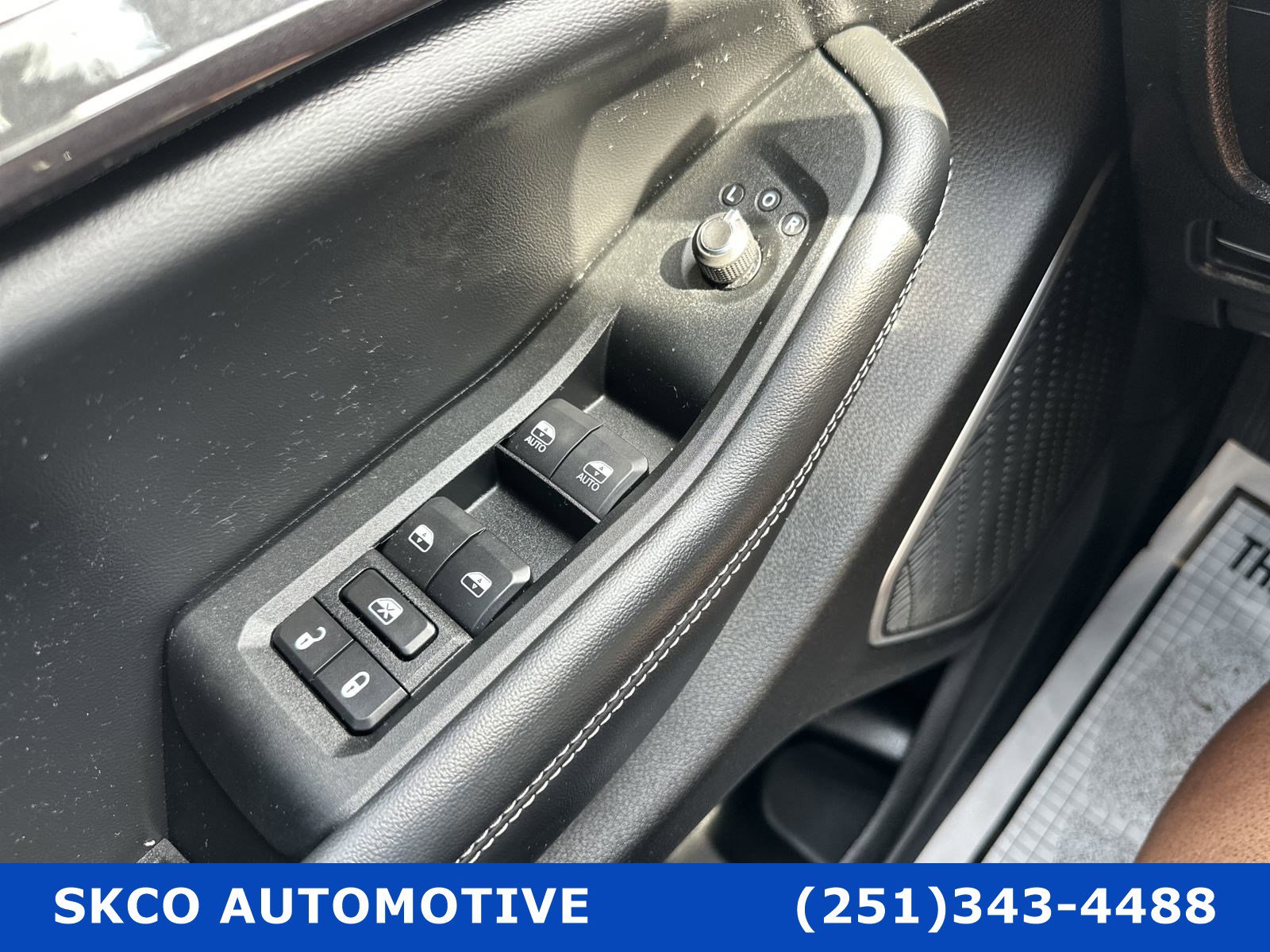 Used 2022 Jeep Grand Cherokee Laredo image 22