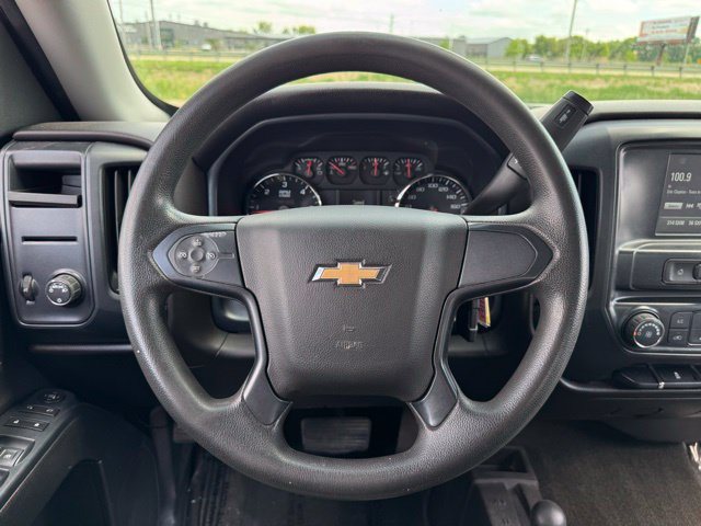 Used 2018 Chevrolet Silverado 1500 Custom w/ Custom Convenience Package AWD/4WD image 28