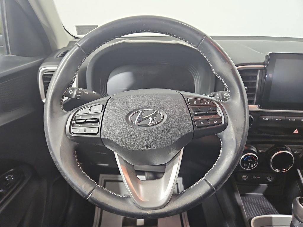 Certified 2023 Hyundai Venue SEL FWD image 14