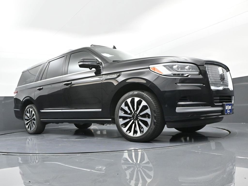 Used 2023 Lincoln Navigator L Reserve image 28