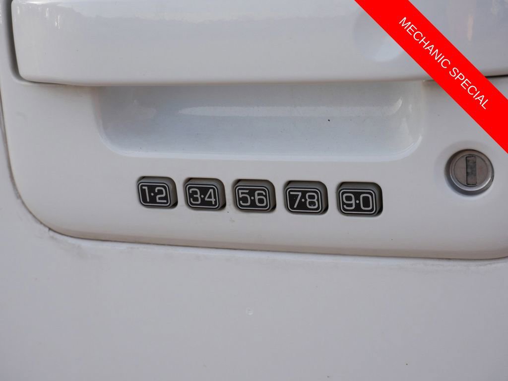 Used 2011 Ford F150 Lariat w/ Lariat Plus Pkg AWD/4WD image 14