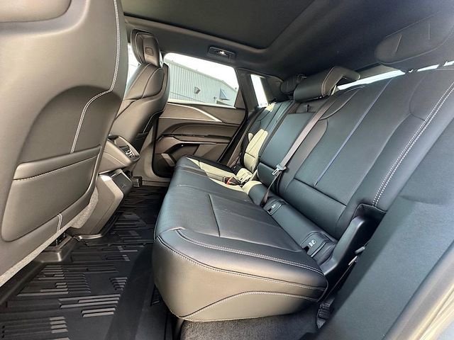 New 2025 Cadillac Lyriq Luxury image 11