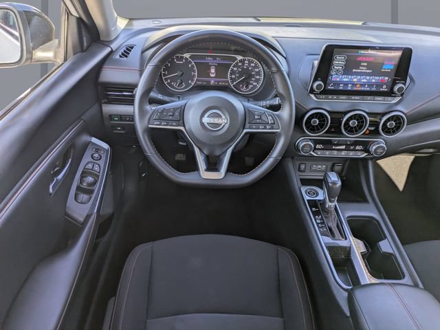 Used 2025 Nissan Sentra SR FWD image 15