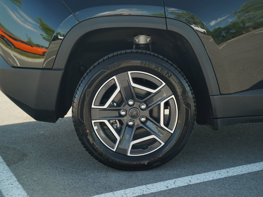 New 2026 Jeep Cherokee Limited AWD/4WD image 42