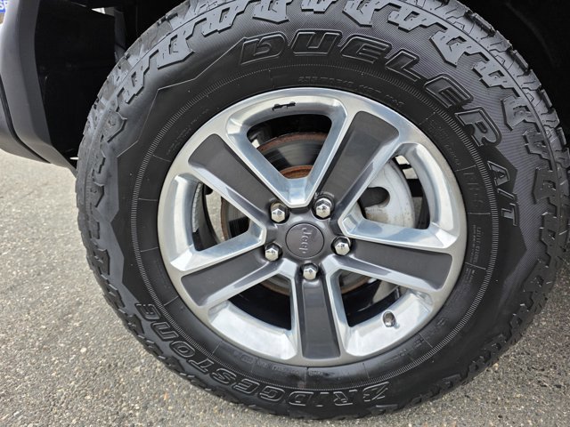 Certified 2018 Jeep Wrangler Unlimited Sport S image 3