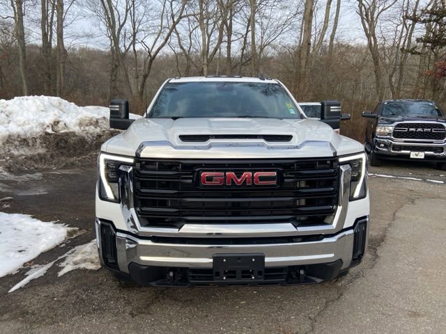 Used 2025 GMC Sierra 3500 Pro AWD/4WD image 12