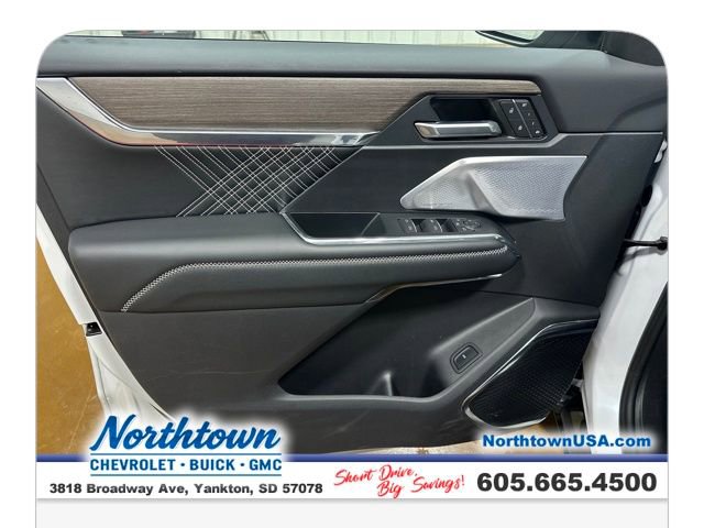 Used 2024 GMC Acadia Denali w/ Super Cruise Package image 11