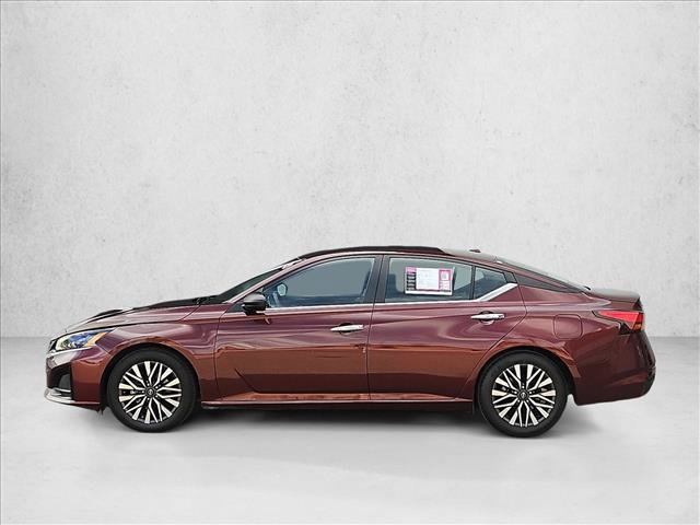 Used 2025 Nissan Altima 2.5 SV FWD image 9