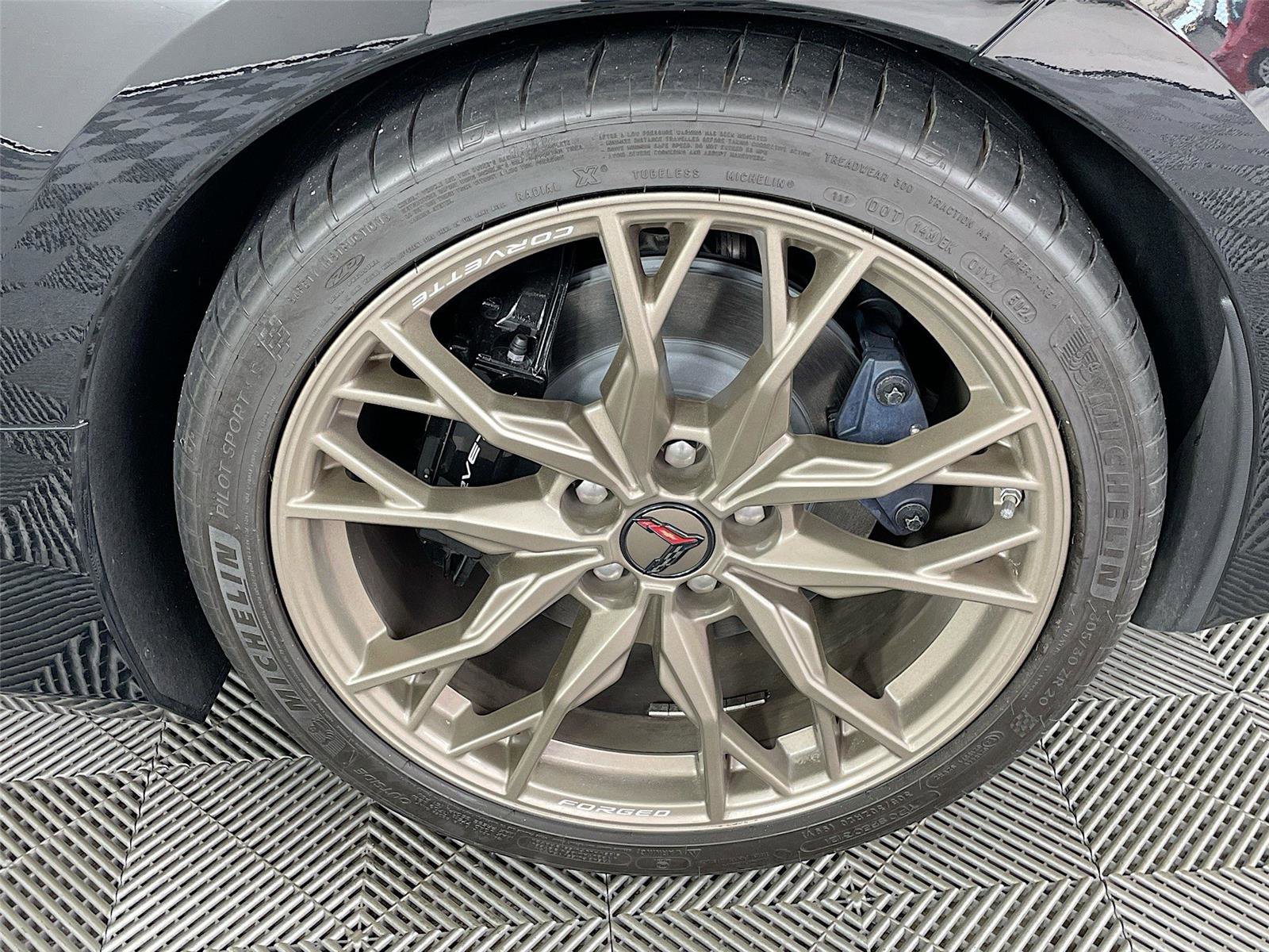 Certified 2025 Chevrolet Corvette Stingray Preferred Conv w/ 2LT image 30