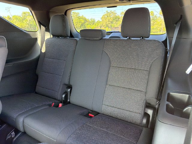 New 2027 Chevrolet Traverse LT w/ Midnight/Sport Edition FWD image 22