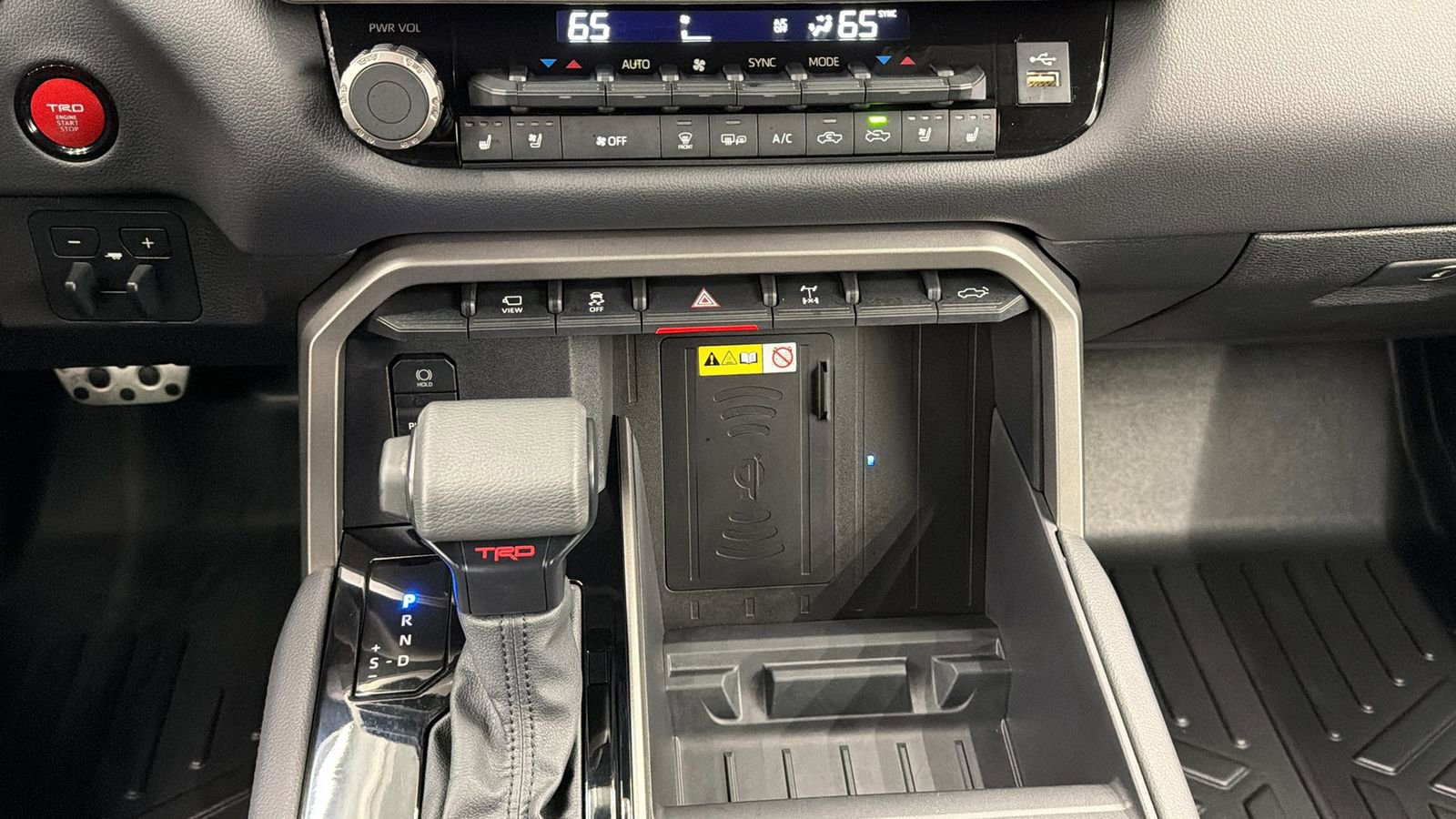 Used 2025 Toyota Tundra Limited w/ TRD Off-Road Package image 23