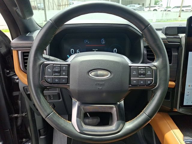 Used 2022 Ford Expedition Platinum AWD/4WD image 16