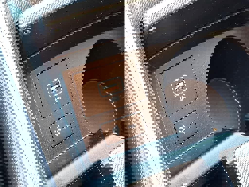 Used 2023 Hyundai Santa Fe SEL image 25