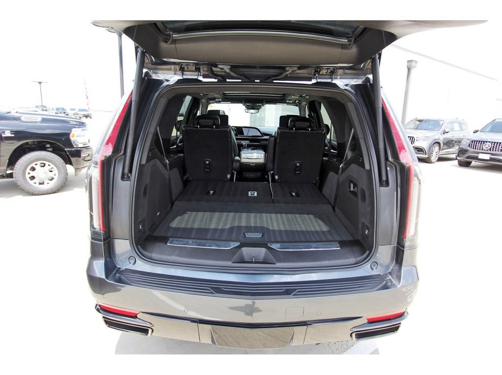 Used 2021 Cadillac Escalade Sport Platinum AWD/4WD image 30