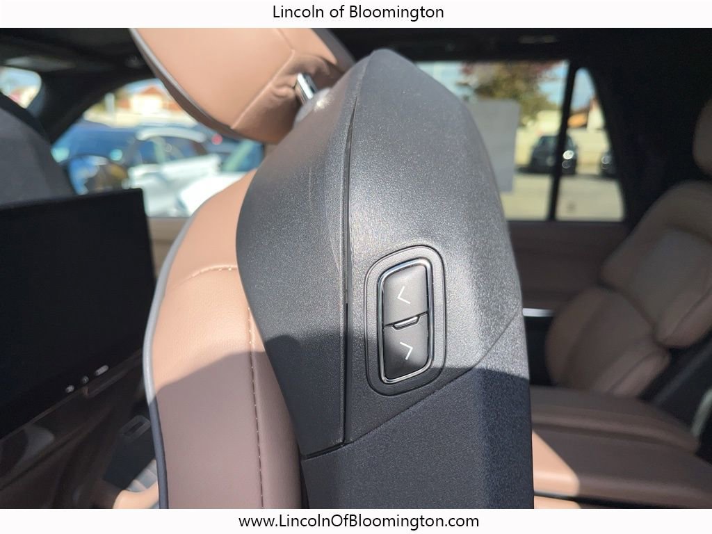 New 2025 Lincoln Navigator L Black Label AWD/4WD image 33