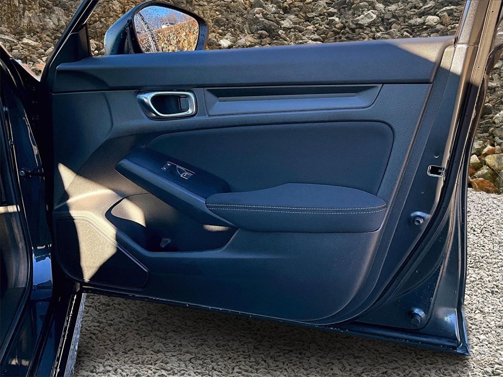 Used 2025 Honda Civic Sport image 21