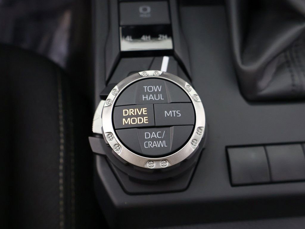 Used 2025 Toyota 4Runner TRD Off-Road AWD/4WD image 50