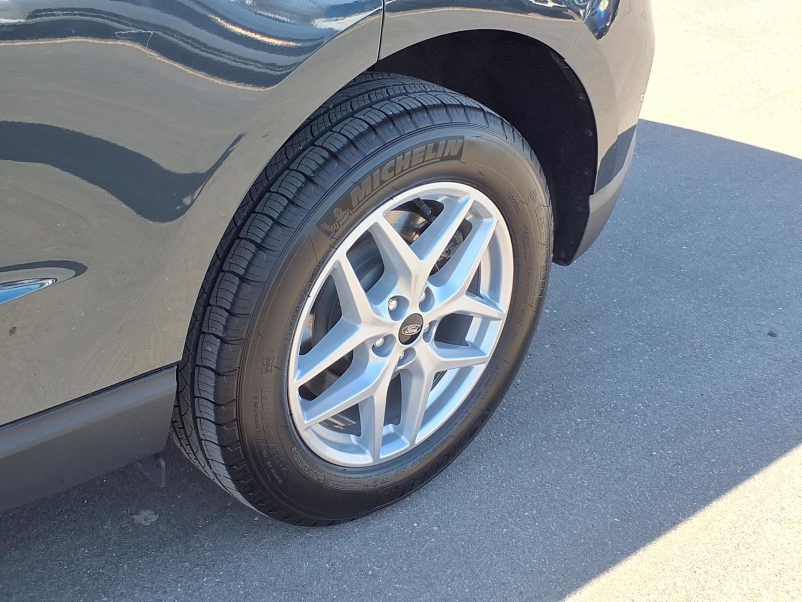 Used 2024 Ford Edge SEL w/ Convenience Package image 30