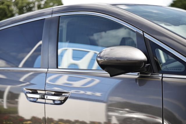 Used 2014 Honda Odyssey EX-L image 12
