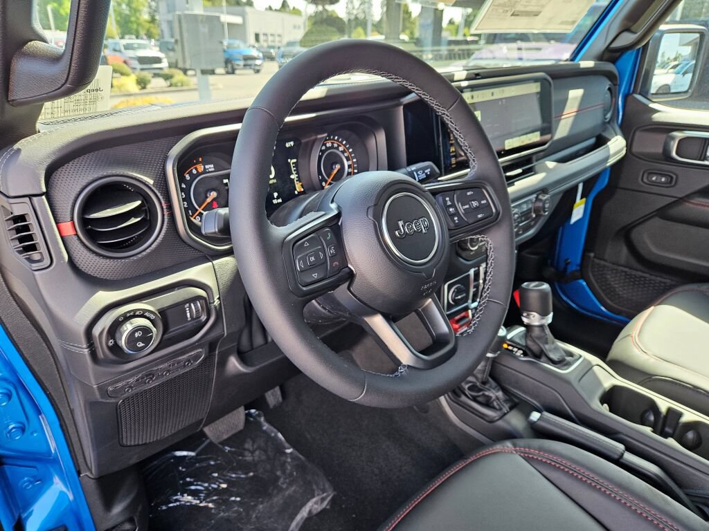 New 2026 Jeep Gladiator Rubicon w/ Whitecap Package AWD/4WD image 17