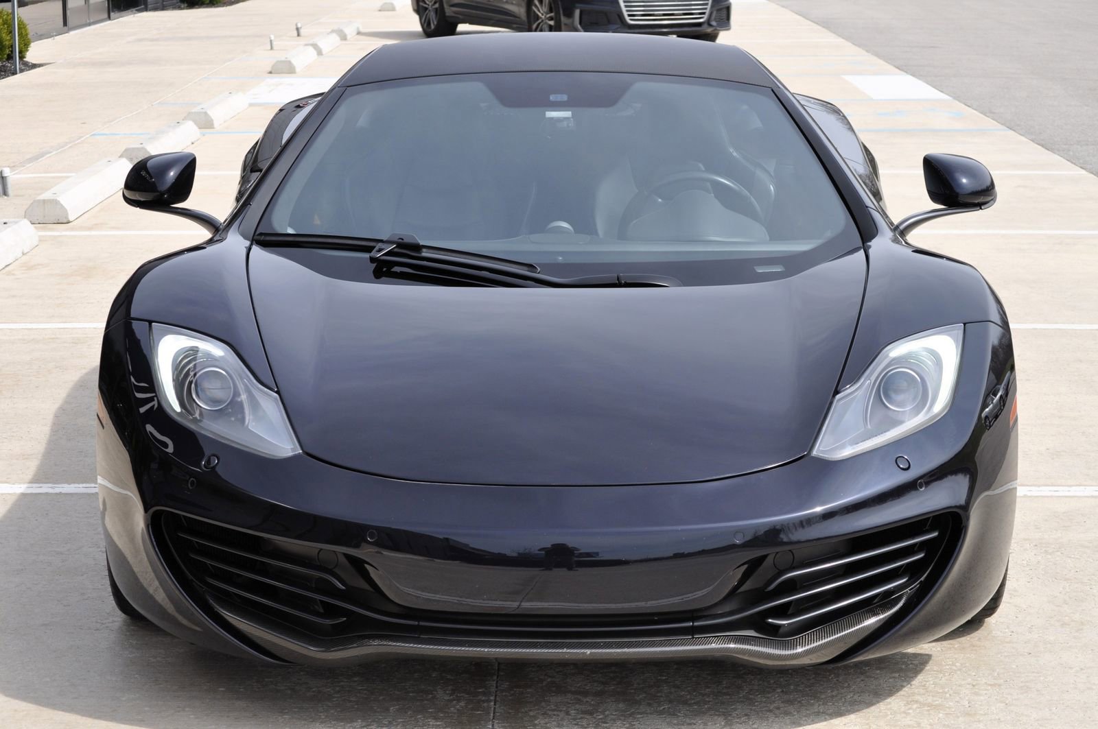 Used 2012 McLaren MP4-12C Coupe image 3
