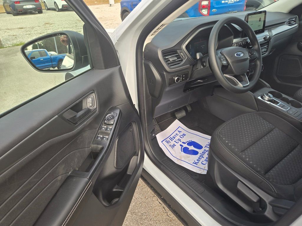 New 2026 Ford Escape Active image 6
