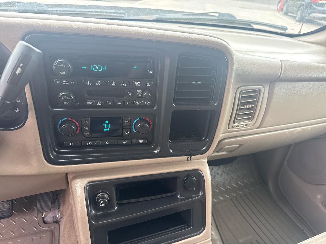 Used 2006 Chevrolet Silverado 1500 LT w/ Onstar Plus Package image 8