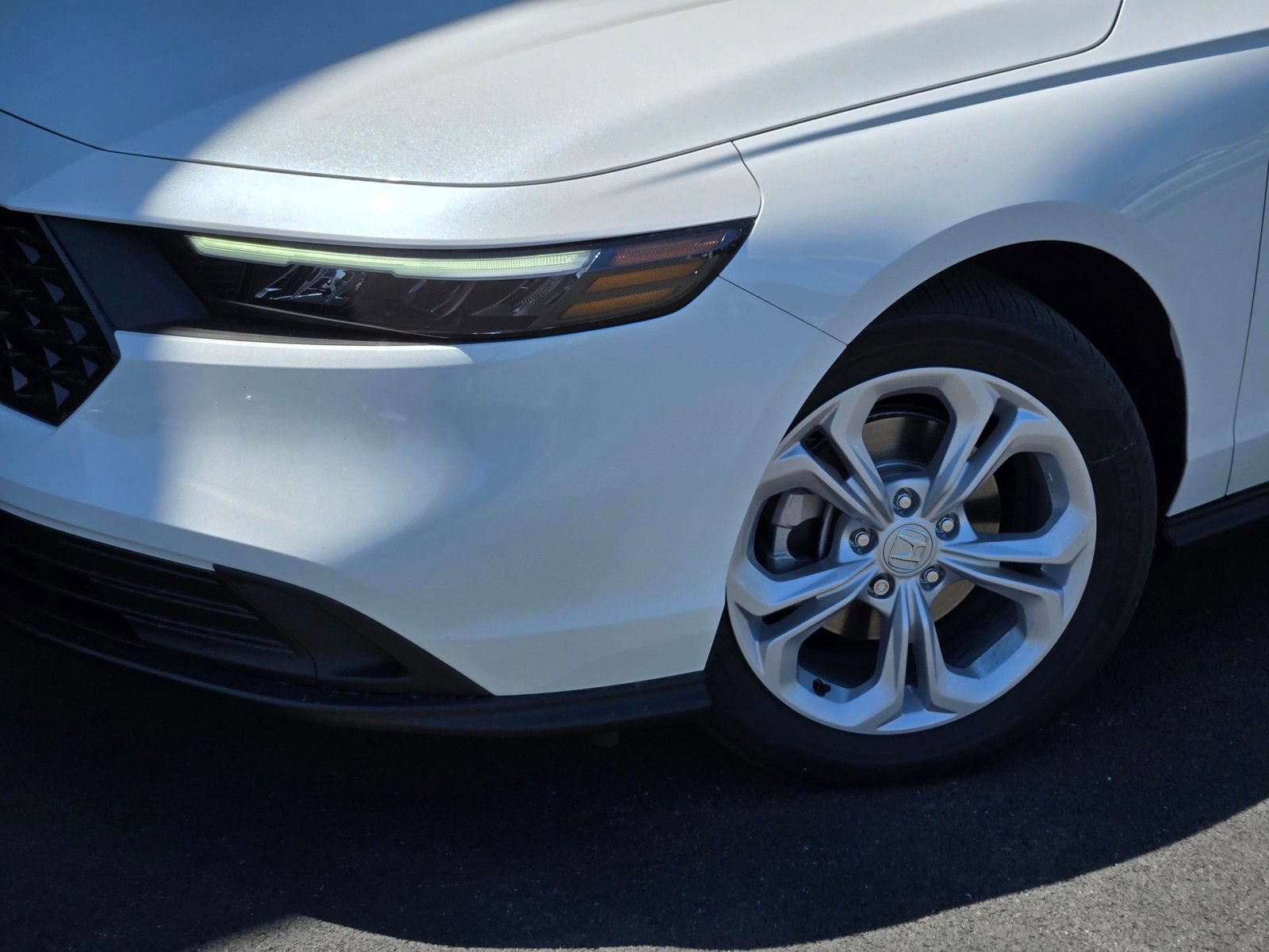 New 2026 Honda Accord LX image 9