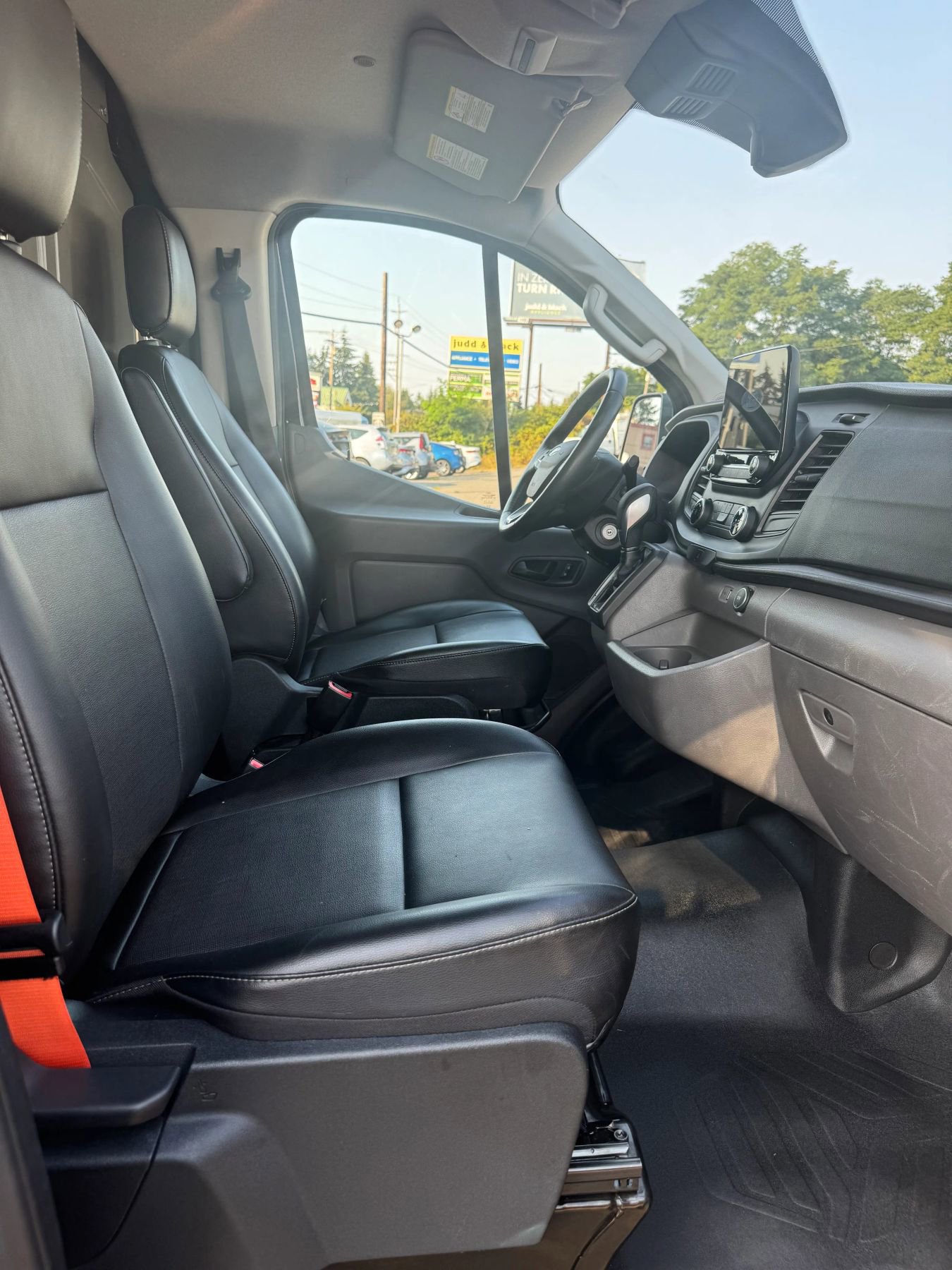 Used 2020 Ford Transit 250 Low Roof w/ Exterior Upgrade Package image 20