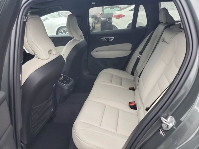 New 2026 Volvo V60 B5 Cross Country Ultra w/ Protection Package Premier image 23