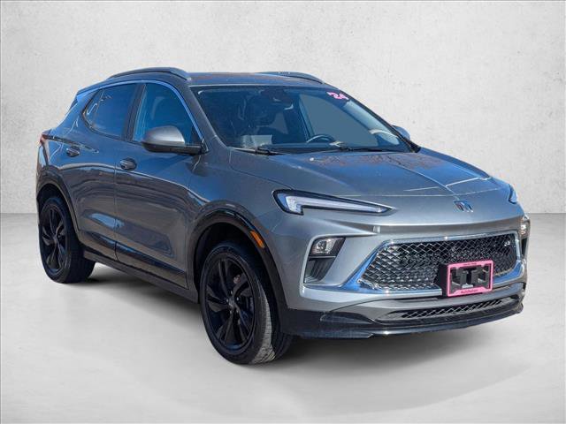 Used 2024 Buick Encore GX Sport Touring image 3