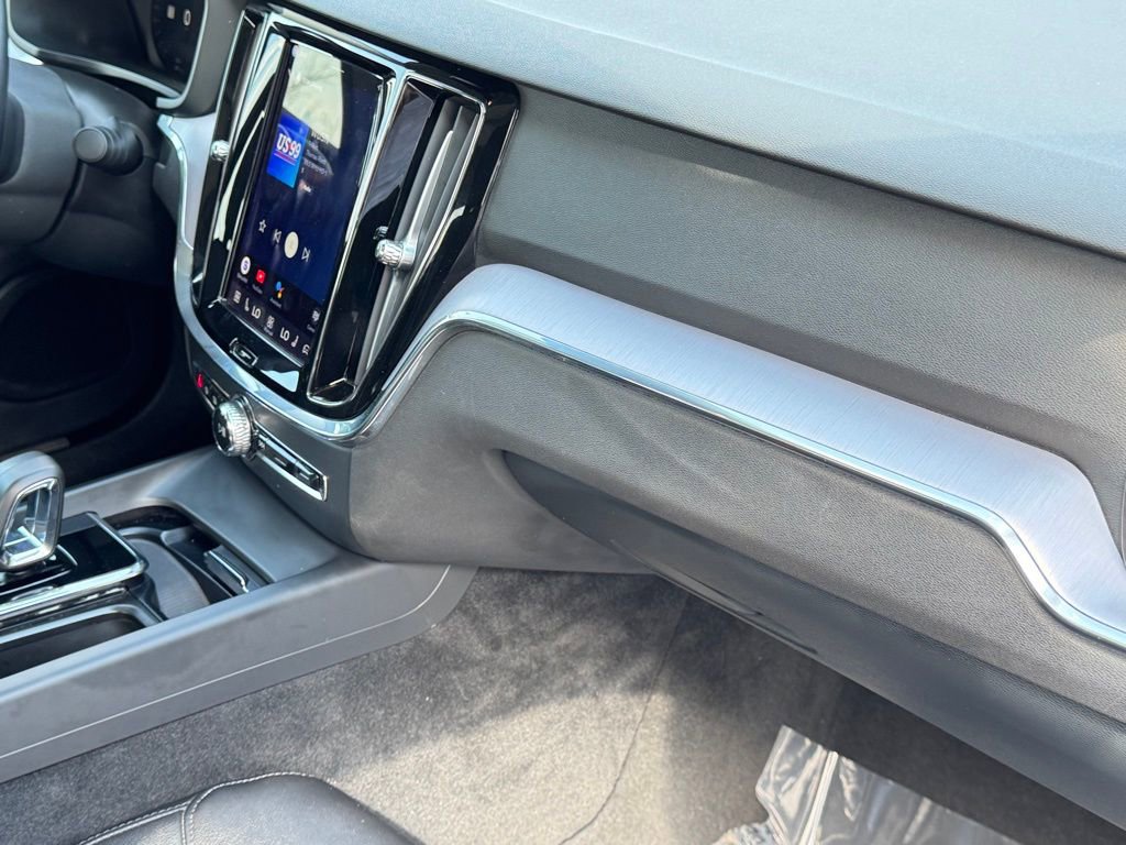 Used 2024 Volvo S60 B5 Core image 27