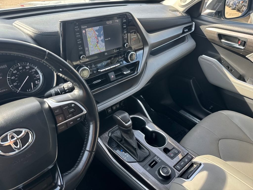 Used 2021 Toyota Highlander Limited AWD/4WD image 24