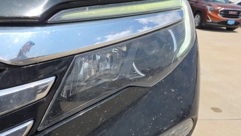 Used 2016 Honda Pilot Touring image 9