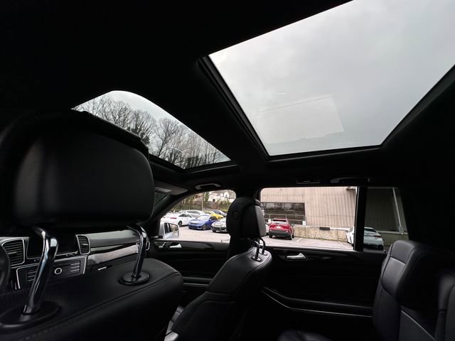 Used 2018 Mercedes-Benz GLS 550 4MATIC image 39