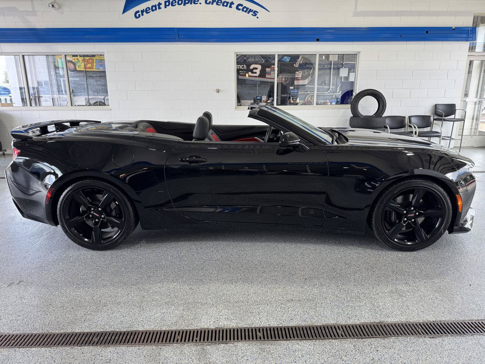 Used 2017 Chevrolet Camaro SS RWD image 26