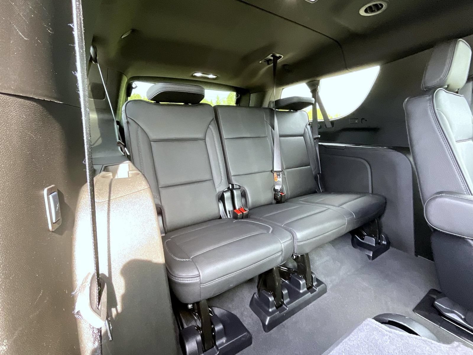 Used 2025 GMC Yukon XL Denali AWD/4WD image 21