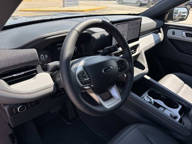 New 2027 Ford Explorer Active w/ Active Comfort Package RWD image 18