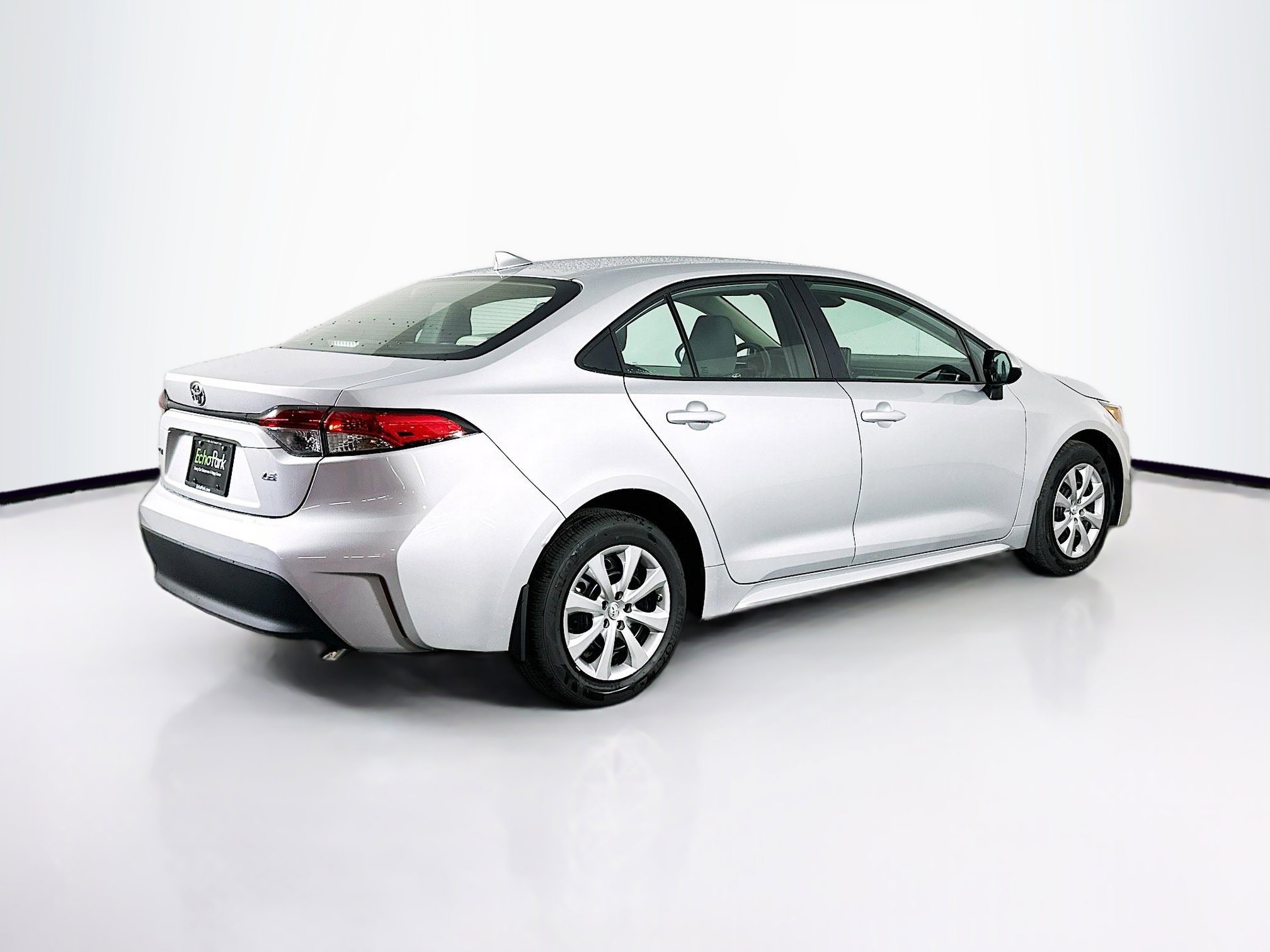 Used 2026 Toyota Corolla LE image 9