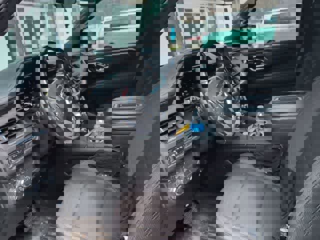 Used 2024 GMC Yukon SLE image 13