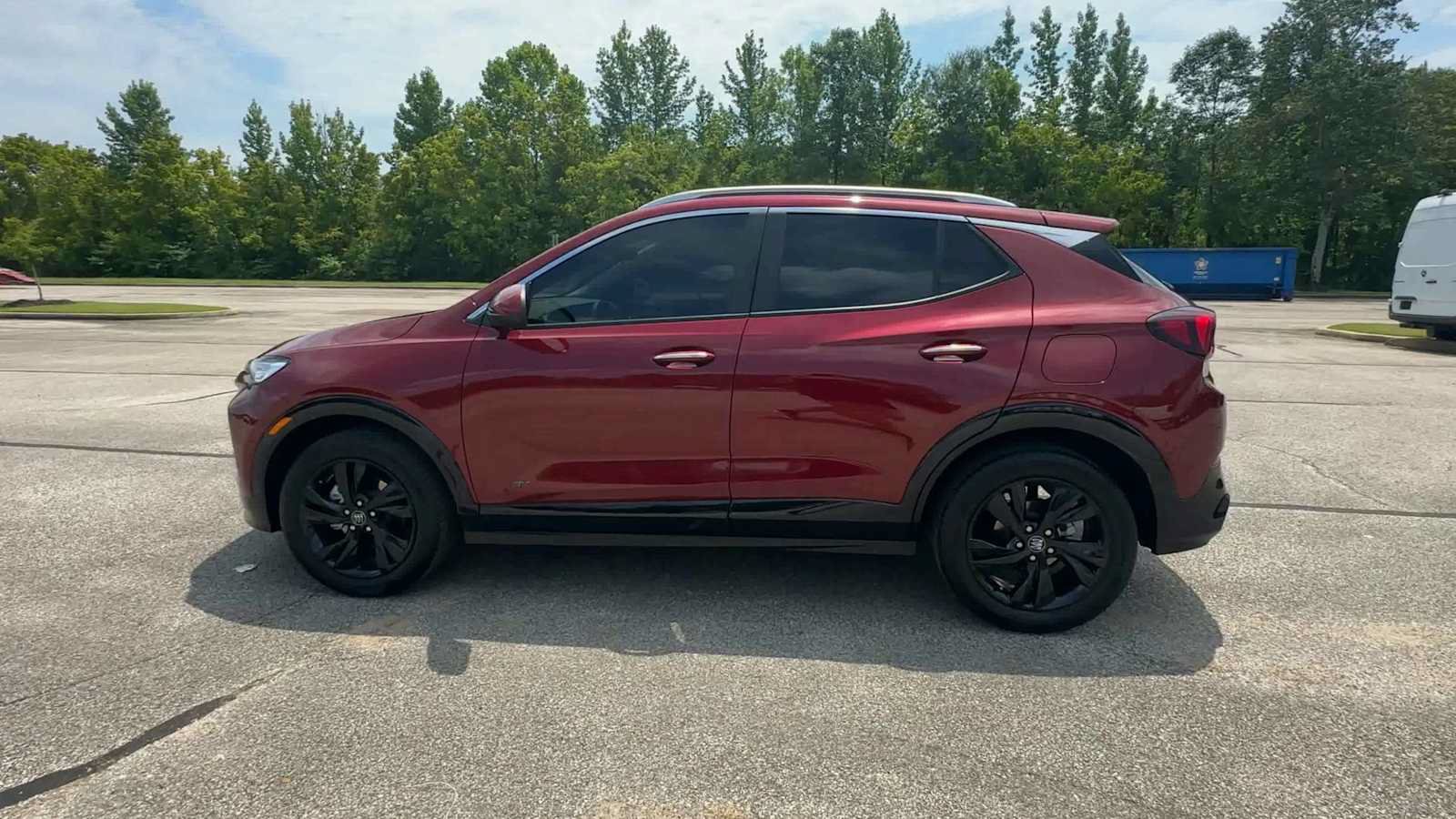 Certified 2025 Buick Encore GX Sport Touring w/ Advanced Technology Package FWD image 5