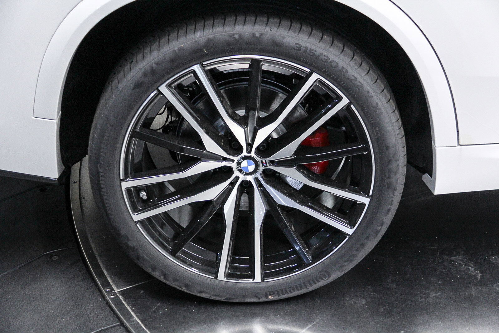 New 2026 BMW X5 sDrive40i w/ M Sport Package RWD image 8