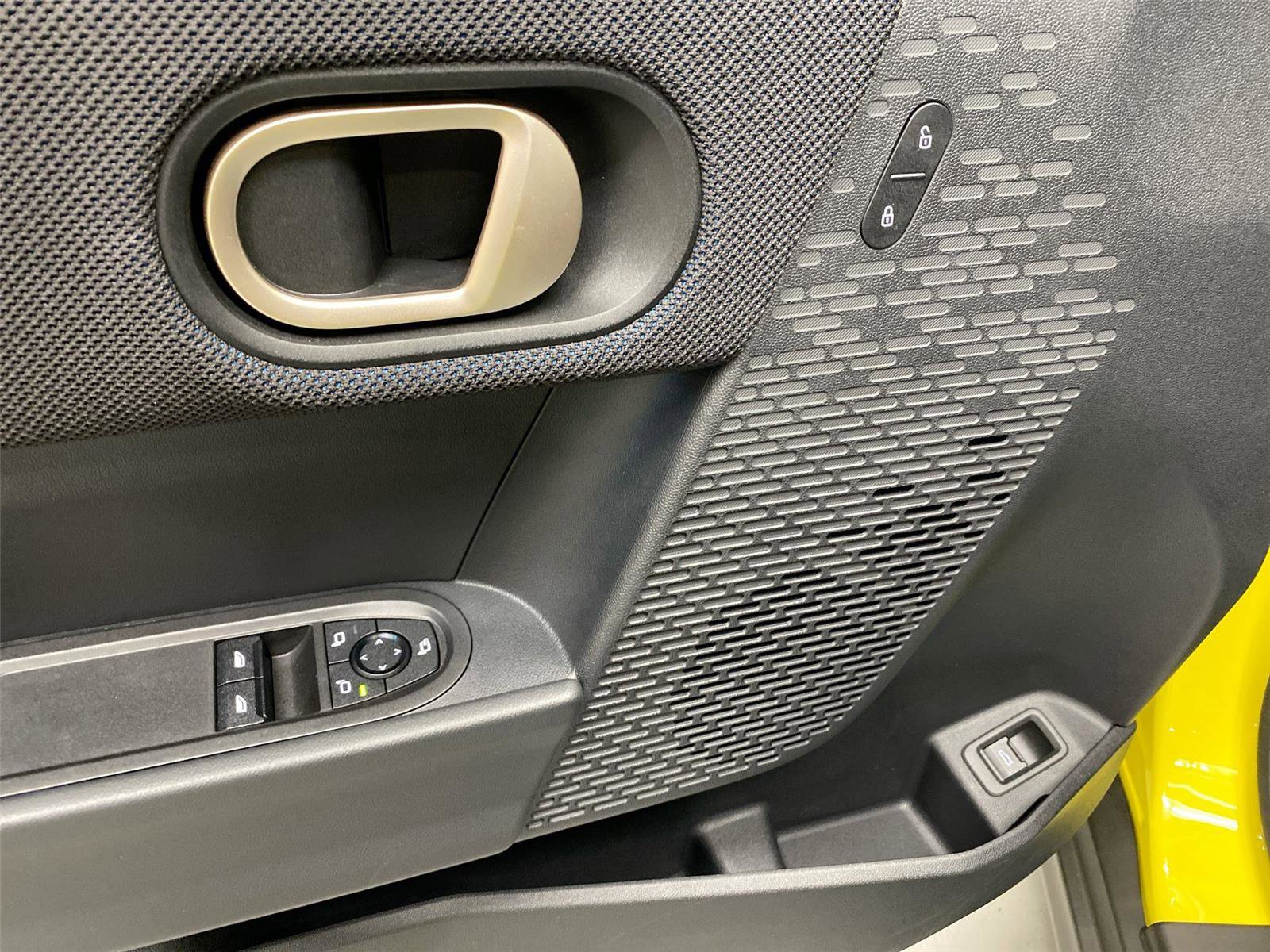 Certified 2025 MINI Cooper S image 19