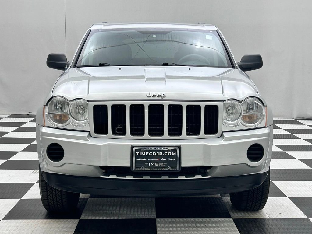 Used 2007 Jeep Grand Cherokee Laredo image 3